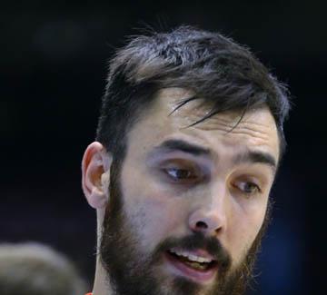 Oriola ante el Joventut en San Pablo